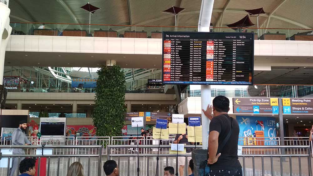 denpasar airport car rental