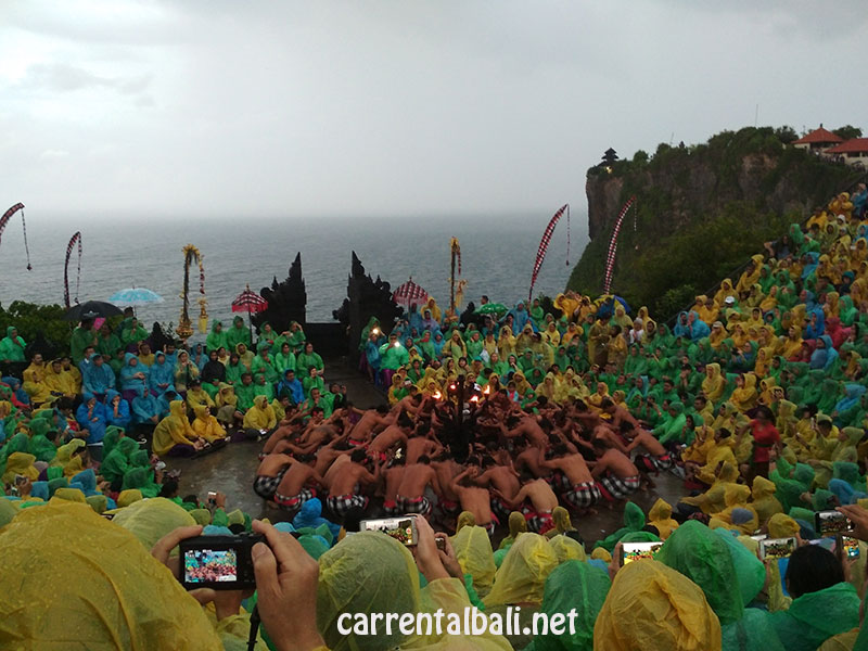 kecak dance at uluwatu bali indonesia
